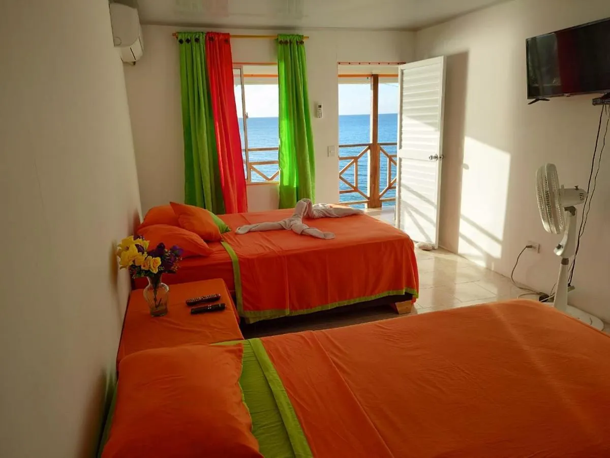 Inn Cabanas Mister Mac Fresh Water Bay